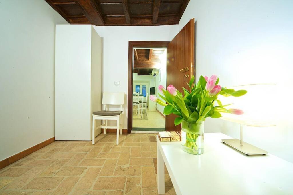 Campo De Fiori - 2 Apartamento *
